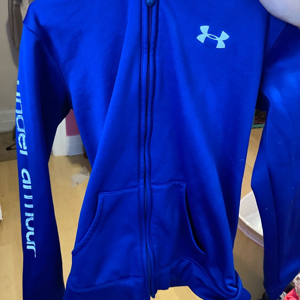 Under armour hoodie blue and white hood has pink in it never worn